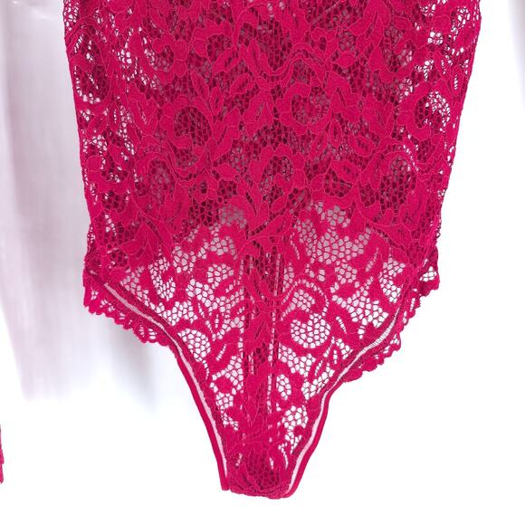 Victoria Secret Coquette Mock Neck Red Lace Unlined Bodysuit Snap Closure XS - Picture 5 of 15
